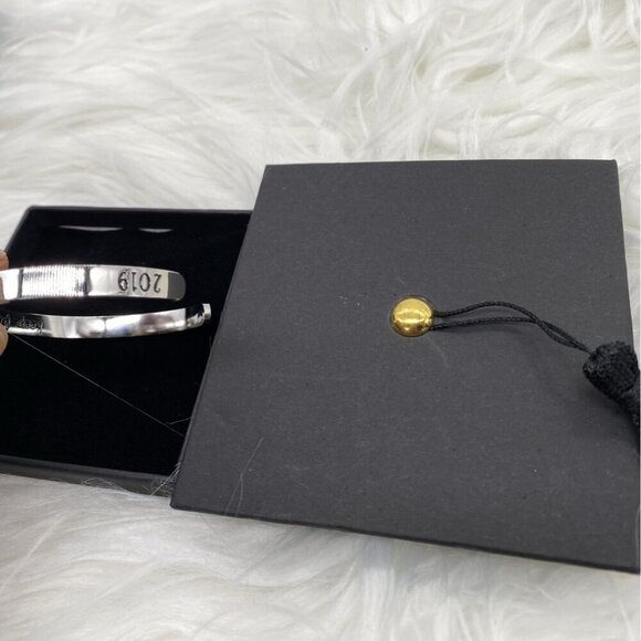 Graduation Bracelet 2019 Quote Engraved Cuff Keep Going Silver Plated Adjustable - Picture 2 of 8